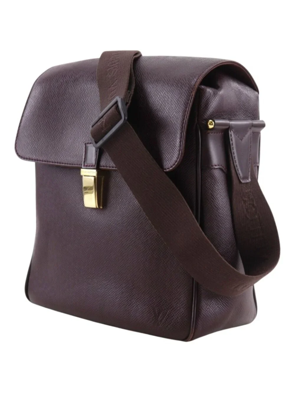 Louis Vuitton Yaranga Taiga Acajou Wine Red Shoulder Bag